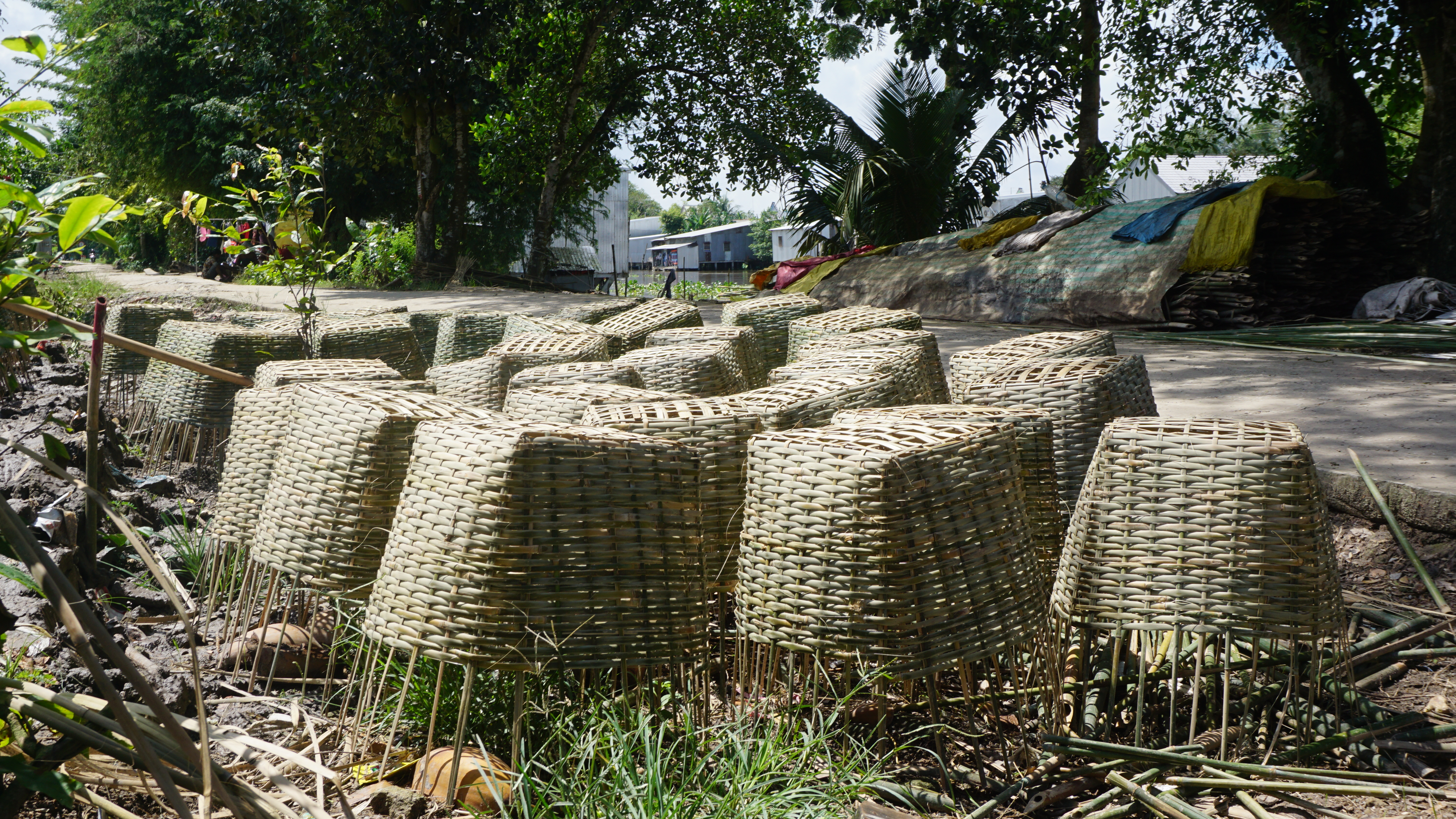 Có một xóm “đương” cần xé